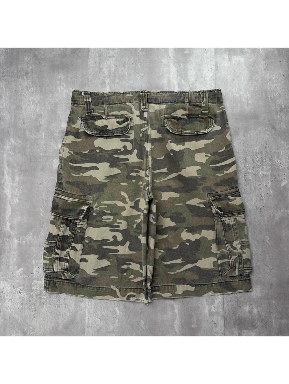 Y2K Camo No Boundaries Grunge Baggy Cargo Skater Shorts